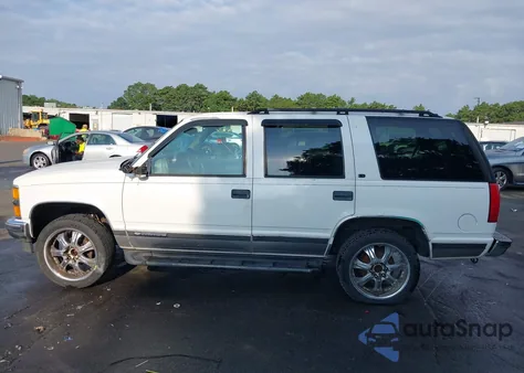 1999 Chevrolet Tahoe K1500 from USA, damaged, VIN 1GNEK13R3XJ499856